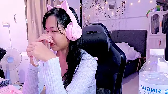 Snapshot of Kana_G chatting on March 2025 04:40:02 PM Kana G online show from March 2025 04:40:02 PM