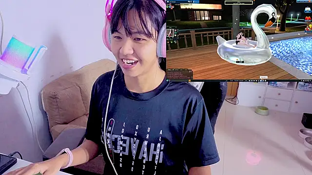 Snapshot of Kana_G chatting on October 2025 05:24:02 PM Kana G online show from October 2025 05:24:02 PM