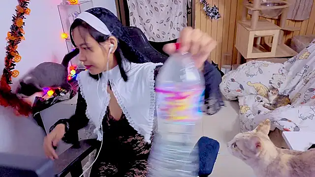 Snapshot of Kana_G chatting on October 2025 08:21:02 PM Kana G online show from October 2025 08:21:02 PM