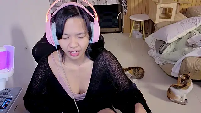 Snapshot of Kana_G chatting on November 2025 05:13:02 PM Kana G online show from November 2025 05:13:02 PM