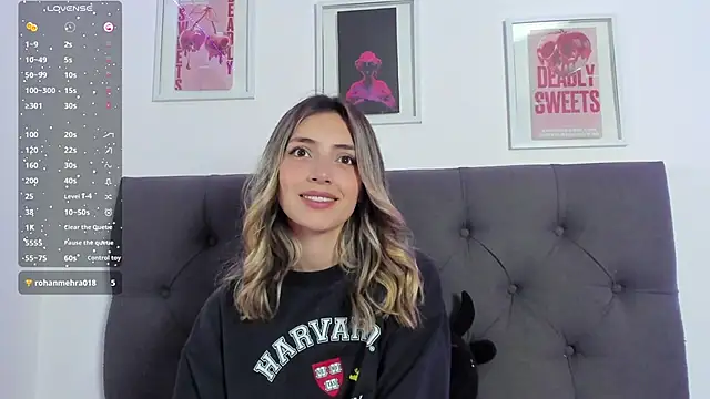 Snapshot of IsadoraGalle_ chatting on February 2026 04:54:01 PM IsadoraGalle online show from February 2026 04:54:01 PM