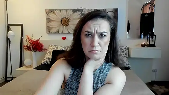 JoyCasidy online show from April 2026 01:56:02 PM