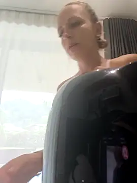 emma4xxx online show from April 2026 12:59:02 AM