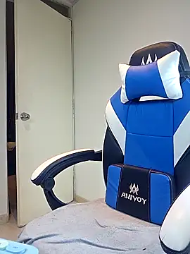 KittyKardy online show from February 2026 11:46:01 PM