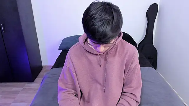 Aventure Twinks online show from March 2025 08:11:01 PM