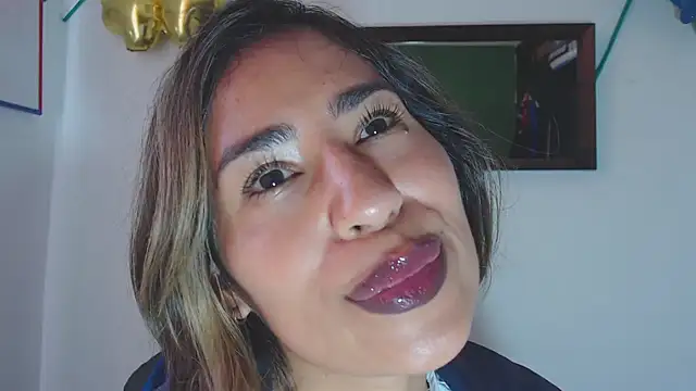 fantasty nylon online show from December 2024 04:28:01 PM