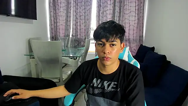 Franco Rizzo  online show from February 2025 10:37:01 PM