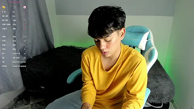 Franco Rizzo  online show from March 2025 08:26:02 PM