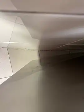 SLhotman online show from September 2025 11:45:01 AM