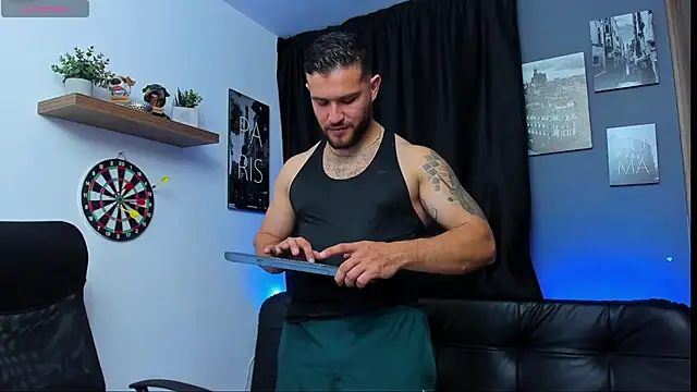 Snapshot of AndrewDiaz chatting on January 2025 03:45:01 AM AndrewDiaz online show from January 2025 03:45:01 AM