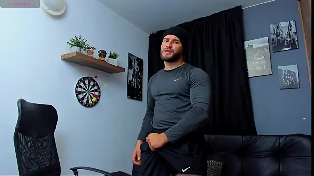 Snapshot of AndrewDiaz chatting on February 2025 03:31:02 AM AndrewDiaz online show from February 2025 03:31:02 AM