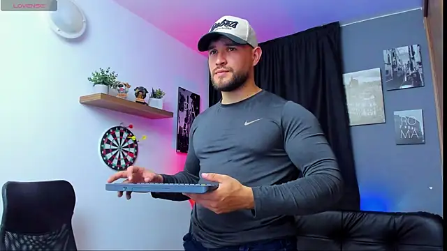 Snapshot of AndrewDiaz chatting on February 2025 05:37:01 AM AndrewDiaz online show from February 2025 05:37:01 AM