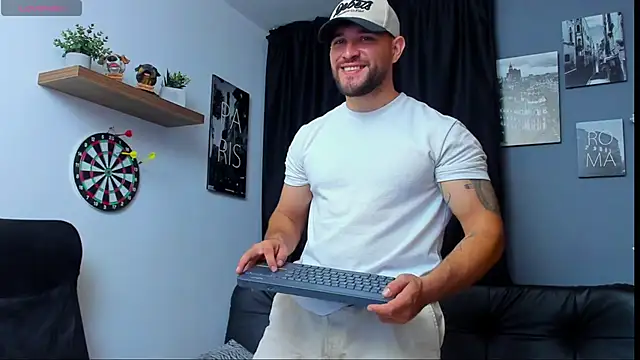 Snapshot of AndrewDiaz chatting on March 2025 04:15:02 AM AndrewDiaz online show from March 2025 04:15:02 AM