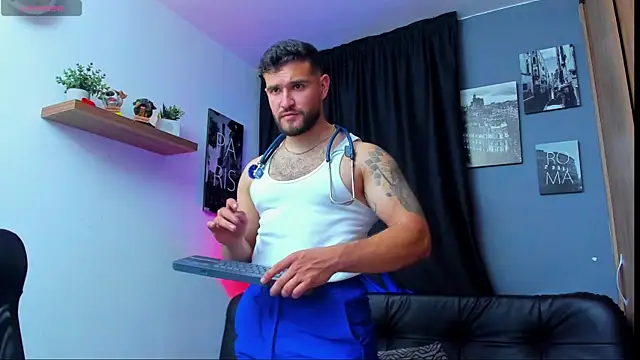 Snapshot of AndrewDiaz chatting on March 2025 08:56:02 AM AndrewDiaz online show from March 2025 08:56:02 AM