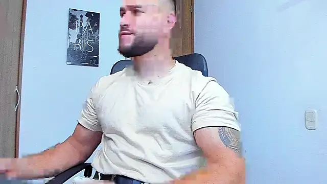 Snapshot of AndrewDiaz chatting on October 2025 08:51:01 PM AndrewDiaz online show from October 2025 08:51:01 PM