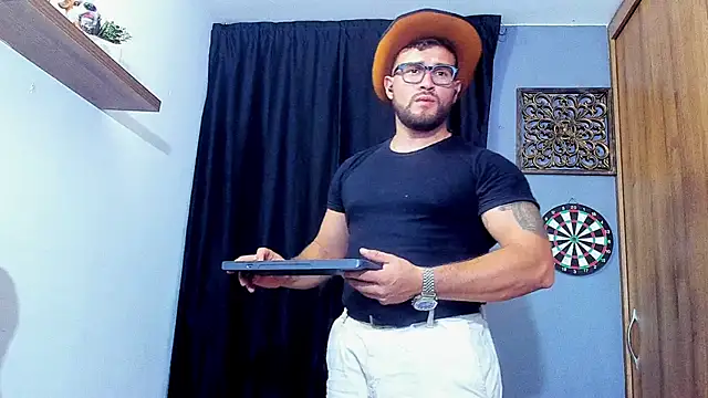 AndrewDiaz online show from April 2026 12:41:01 AM