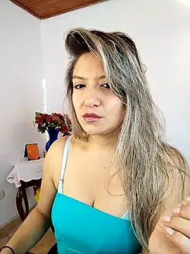 valeriahunter1 online show from May 2026 10:15:02 PM