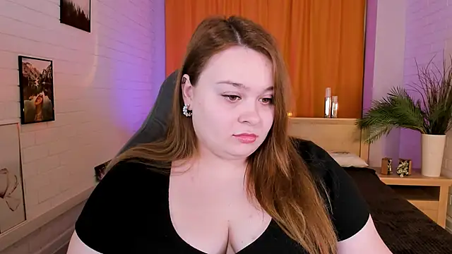 Snapshot of KimberlyMaran chatting on January 2025 09:19:02 AM KimberlyMaran online show from January 2025 09:19:02 AM