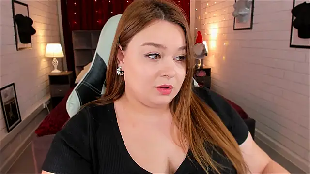 Snapshot of KimberlyMaran chatting on February 2025 03:17:02 PM KimberlyMaran online show from February 2025 03:17:02 PM