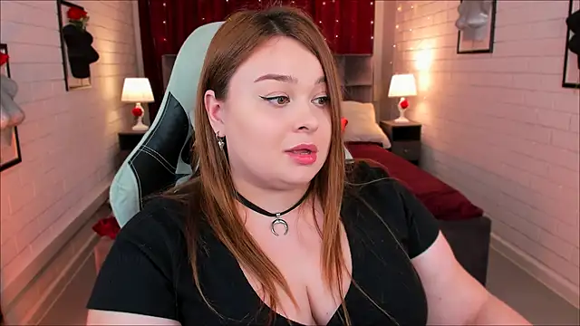 Snapshot of KimberlyMaran chatting on February 2025 03:32:02 PM KimberlyMaran online show from February 2025 03:32:02 PM