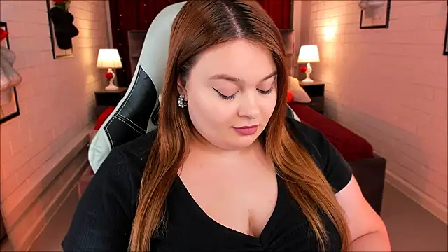 Snapshot of KimberlyMaran chatting on February 2025 03:18:02 PM KimberlyMaran online show from February 2025 03:18:02 PM