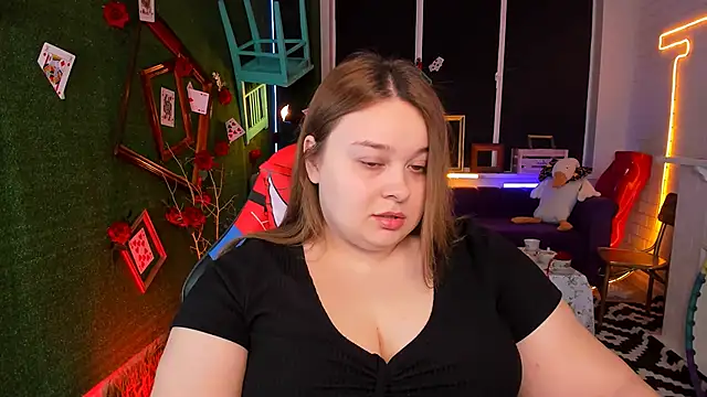 Snapshot of KimberlyMaran chatting on February 2025 09:09:02 AM KimberlyMaran online show from February 2025 09:09:02 AM