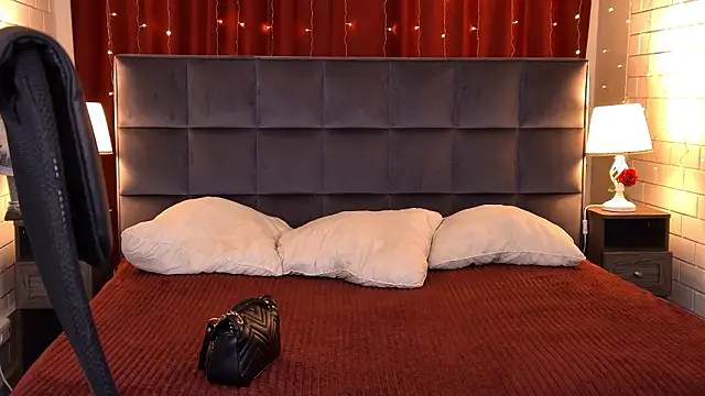 Snapshot of KimberlyMaran chatting on February 2026 06:04:02 PM KimberlyMaran online show from February 2026 06:04:02 PM