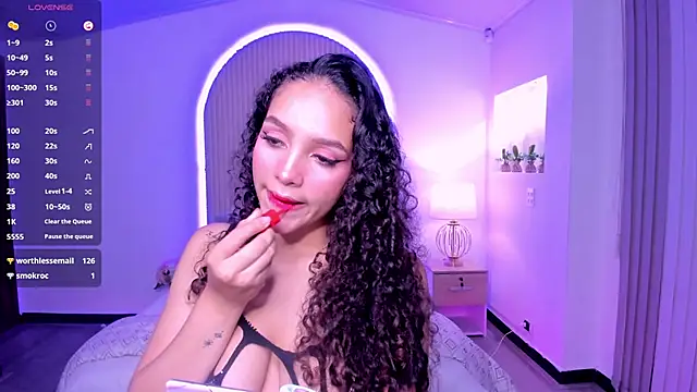 Snapshot of anahi_curlie1 chatting on December 2024 07:44:01 AM anahi curlie1 online show from December 2024 07:44:01 AM