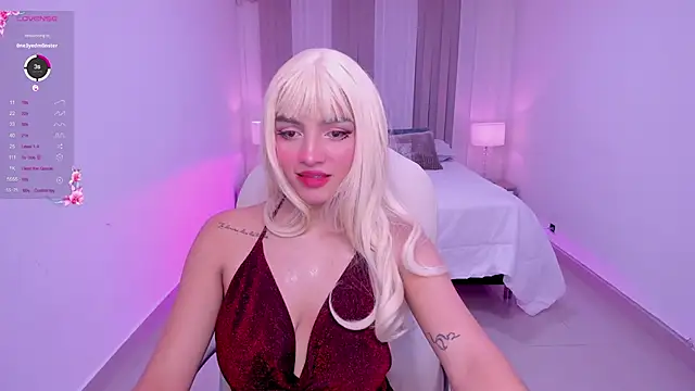 Snapshot of anahi_curlie1 chatting on February 2025 03:45:01 AM anahi curlie1 online show from February 2025 03:45:01 AM