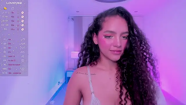 Snapshot of anahi_curlie1 chatting on February 2025 09:53:01 AM anahi curlie1 online show from February 2025 09:53:01 AM