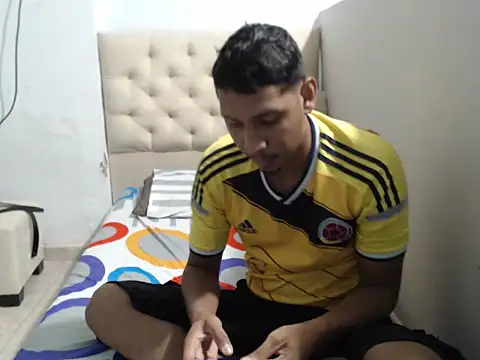 KIARAMARSHALLWELLZ online show from September 2025 10:43:01 PM