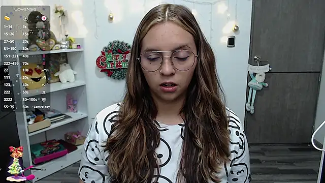 Valery7rose  online show from December 2024 09:39:01 PM