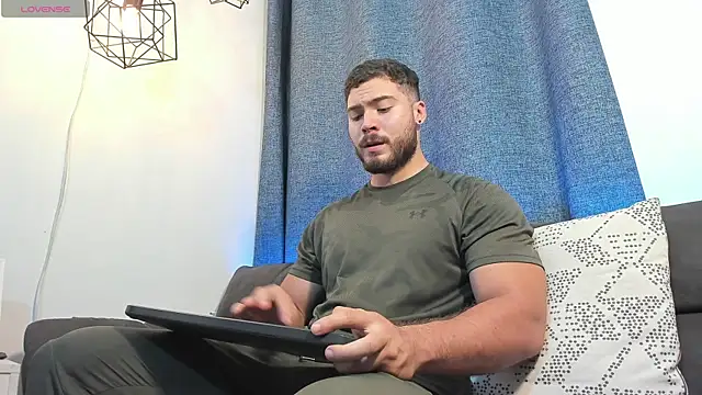 SebastianVilla  online show from February 2025 10:58:01 PM