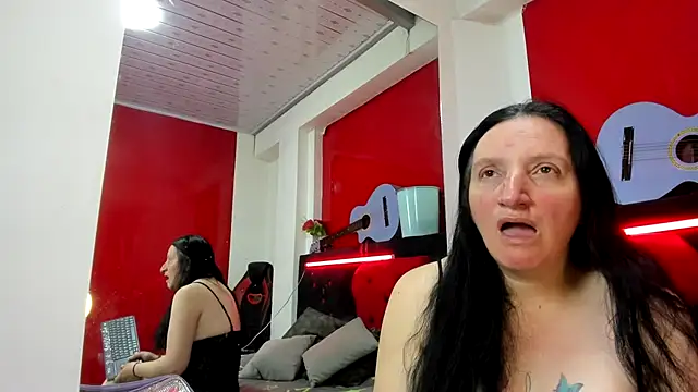 Andrefoxx  online show from November 2025 03:18:02 AM