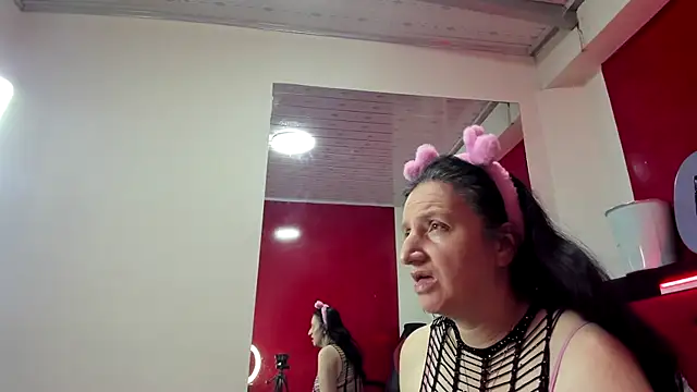 Andrefoxx  online show from November 2025 03:16:01 AM