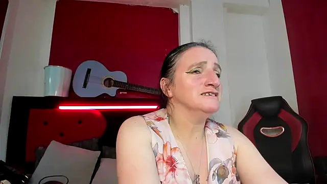 Andrefoxx  online show from November 2025 03:17:02 AM