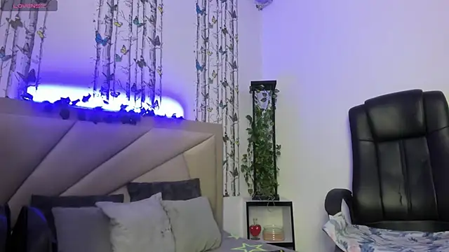 Andrefoxx  online show from November 2025 03:09:02 AM