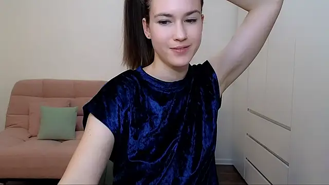 AliciaNewell online show from December 2024 01:59:02 PM