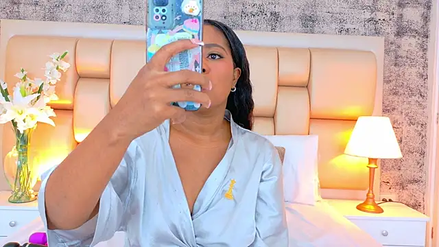 AlisonTravis online show from November 2025 08:19:01 PM