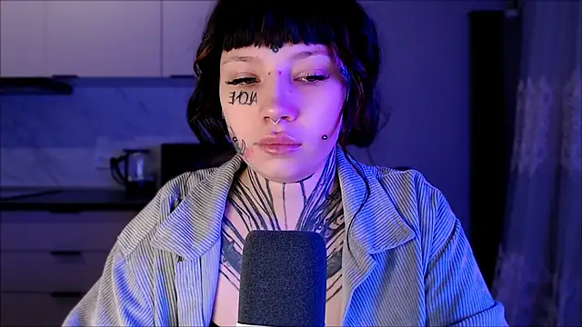 tradishka online show from January 2025 12:07:01 AM