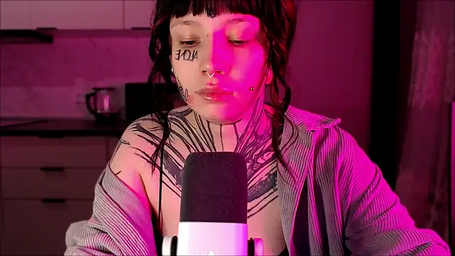 tradishka online show from January 2025 10:52:02 PM