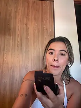 Snapshot of Emilia_Bakerr chatting on July 2026 07:52:01 PM Emilia Bakerr online show from July 2026 07:52:01 PM