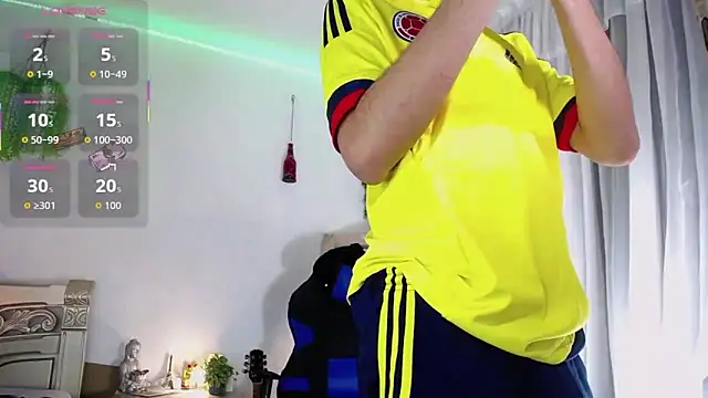 huge armound online show from October 2025 12:42:01 AM