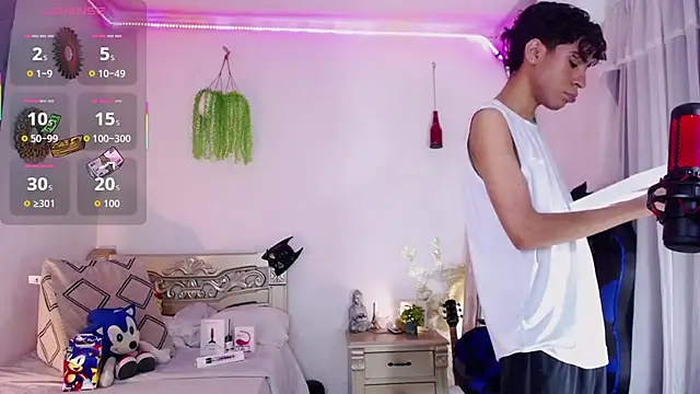 huge armound online show from April 2026 04:01:01 AM