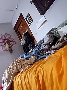 sweetkitty111 online show from January 2025 02:45:02 AM