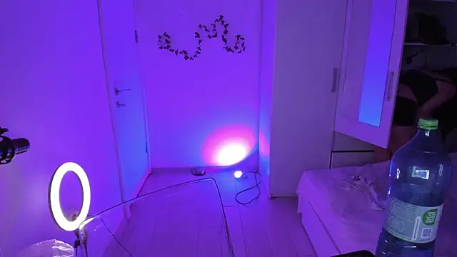 KaylaLaine online show from September 2025 06:06:02 AM