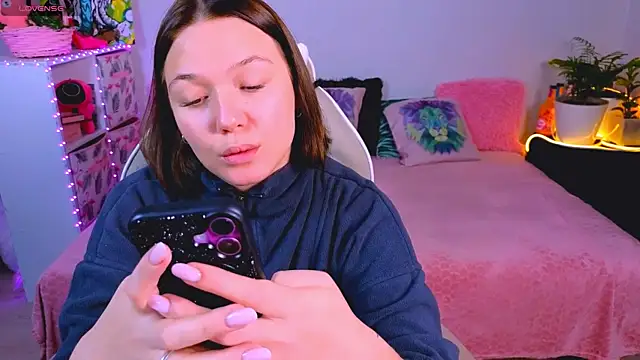 Karen morris online show from November 2025 04:02:02 AM