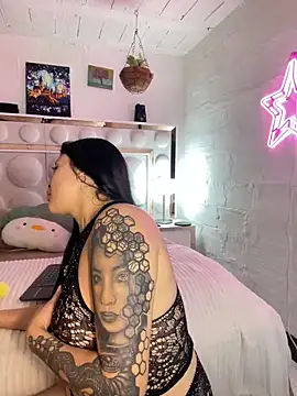 lucianaroy online show from January 2025 11:58:02 PM