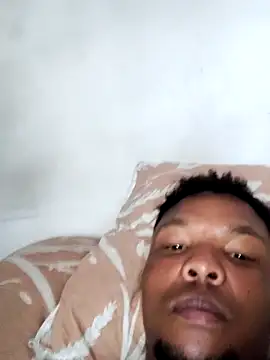 hugo3918  online show from September 2025 04:18:01 PM