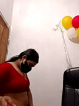 Snapshot of Ritusri_Dotta chatting on January 2025 06:17:02 PM Ritusri Dotta online show from January 2025 06:17:02 PM